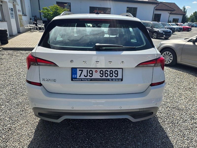 Škoda Kamiq (2023) 1.0 TSI - fotka 4 z 17