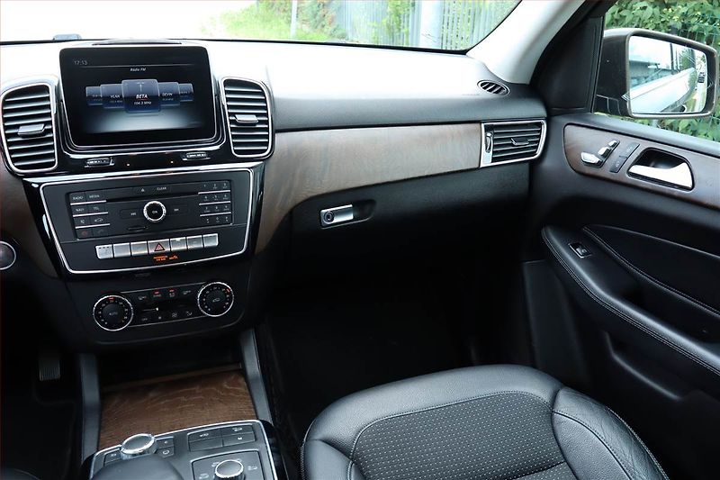 Mercedes-Benz GLE (2016) 350 d - fotka 8 z 27
