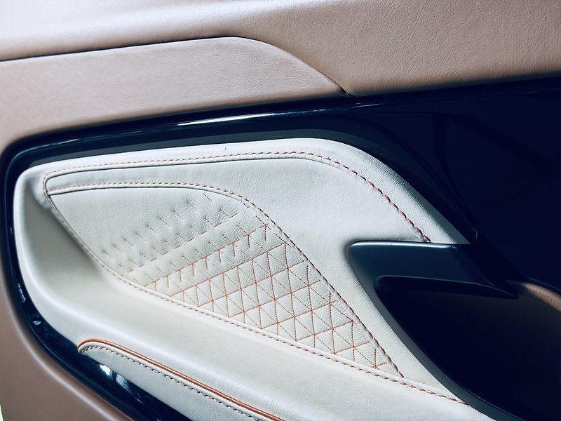 Aston Martin DBS (2019) 5.2.V12*Q*SUPERLEGGERA*CERAM - fotka 22 z 50