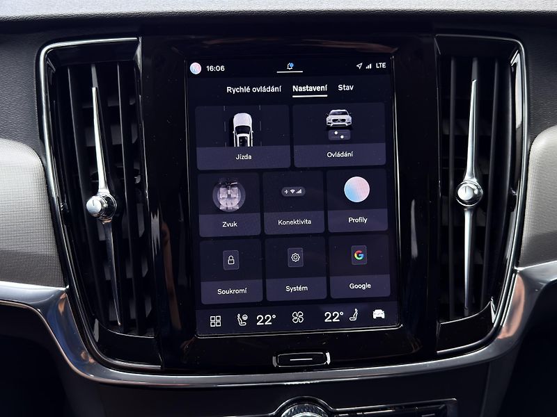 Volvo V90 CC B5 AWD (benzín) //REZERVACE - fotka 35 z 46