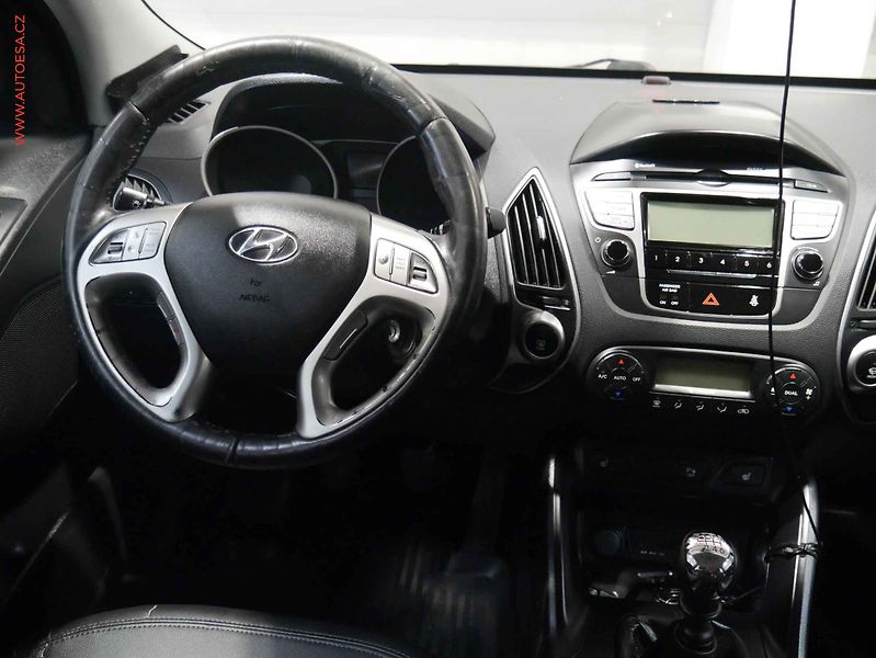 Hyundai ix35 (2011) 1.7CRDI, ČR, servis.kniha, AC - fotka 13 z 23