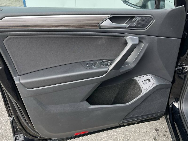 Volkswagen Tiguan (2023) 2.0 TDI BMT 110 kW 4MOTION DSG - fotka 11 z 20