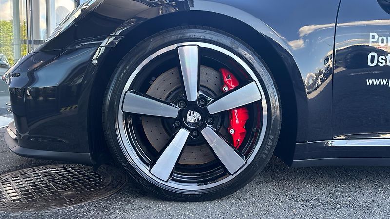 Porsche 911 Carrera S Coupé - fotka 9 z 25