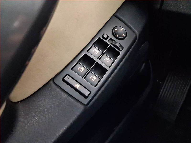 BMW X5 (2006) 3.0d, 4X4, Automat, Navi - fotka 18 z 19