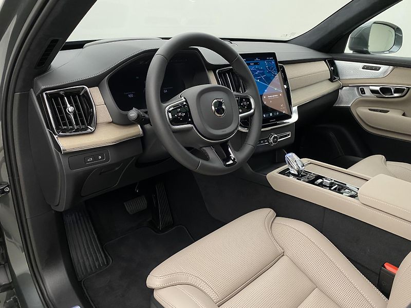 Volvo XC90 (2026) T8 AWD Plug-in BRIGHT ULTRA - fotka 27 z 75