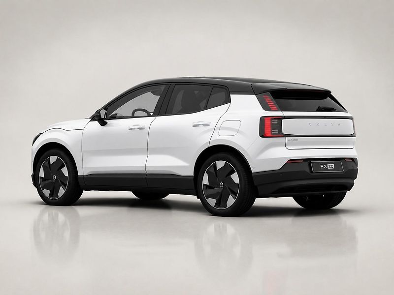 Volvo EX30 (2026) P8 AWD ULTRA - fotka 6 z 15