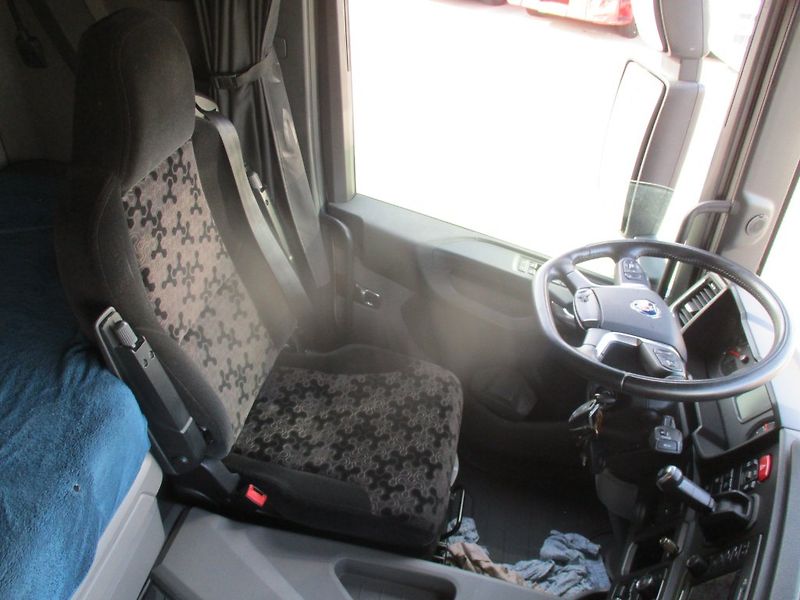 Scania P280 21 palet - fotka 12 z 38