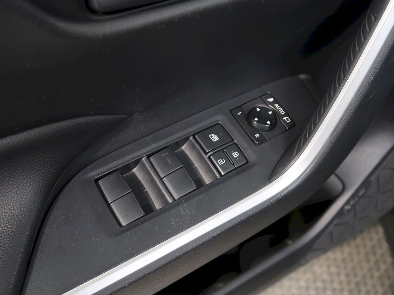 Toyota RAV4 (2021) ACTIVE 2.5 HYBRID 131KW - fotka 29 z 32