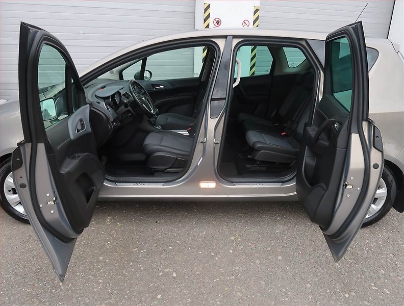 Opel Meriva (2013) 1.4 Turbo, ČR,1.maj - fotka 17 z 17