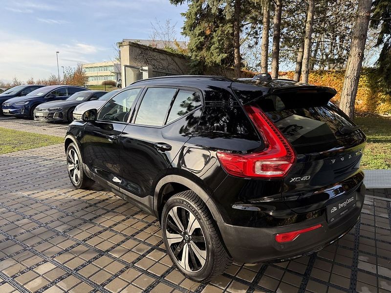 Volvo XC40 Recharge Single Motor 69kWh - fotka 4 z 36