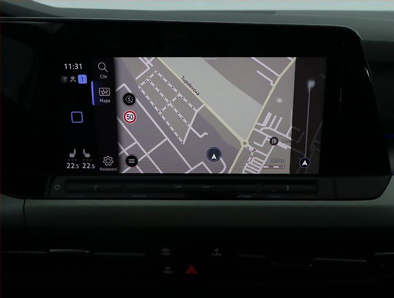 Volkswagen Golf (2022) Life 2.0 TDI, Automat - fotka 12 z 16