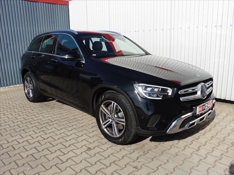 Mercedes-Benz GLC 220d 4Matic - fotka 2 z 24