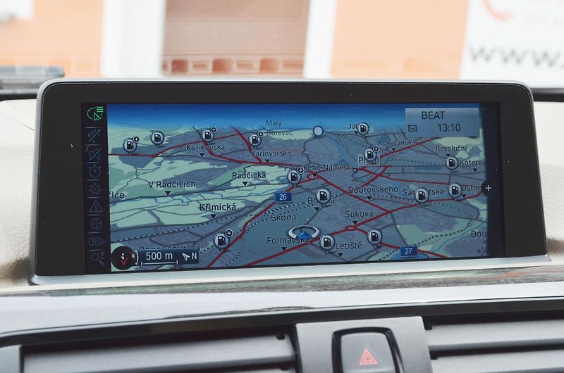 BMW Řada 4 (2015) 435d xDrive 230kW / ČR / LED   - fotka 34 z 43