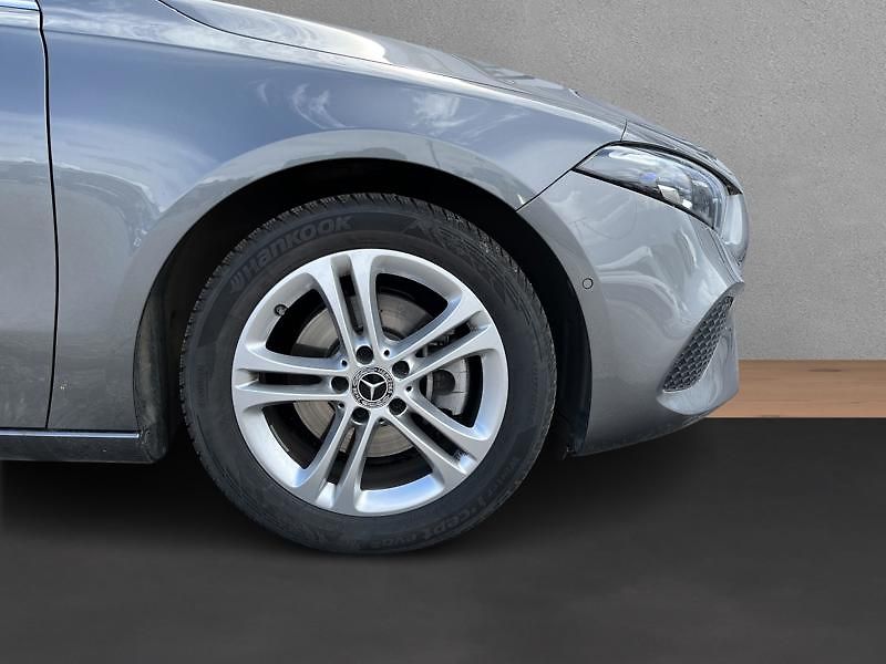 Mercedes-Benz Třídy A trida A 200 Progressive Line - fotka 9 z 21