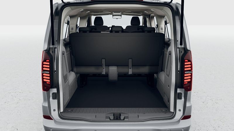 Volkswagen Caravelle (2026) Life 2.5 PHEV DR - fotka 8 z 8