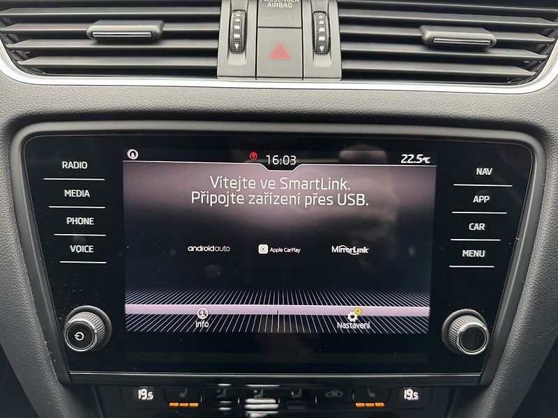 Škoda Octavia (2020) 2.0TDi DSG LED Navi Kamera - fotka 12 z 46