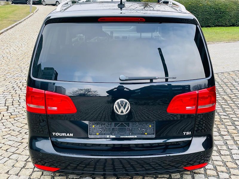 Volkswagen Touran 1.4TSI VÝHŘEV SERVISKA TAŽNÉ - fotka 15 z 46