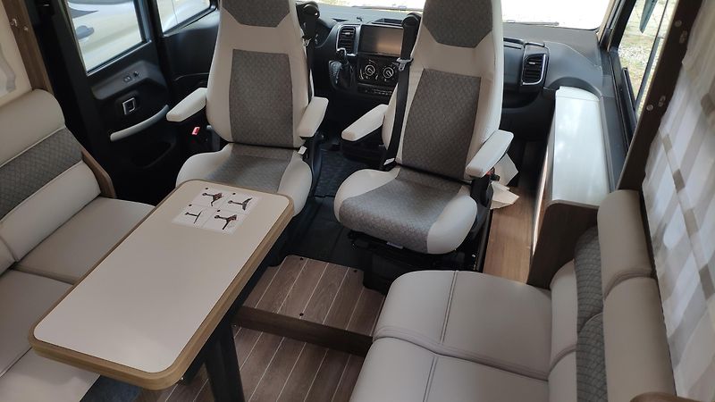 CI Caravans International (2026) MAGIS 67 INTEGRAL 2x skladem  - fotka 7 z 23