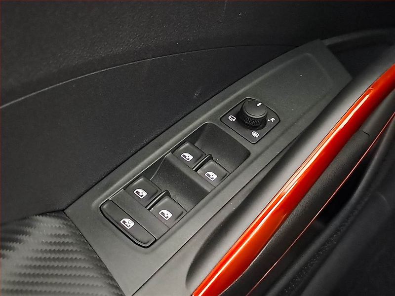 Škoda Fabia (2024) 1.0 TSI, MONTE CARLO, AUTOMAT - fotka 23 z 24