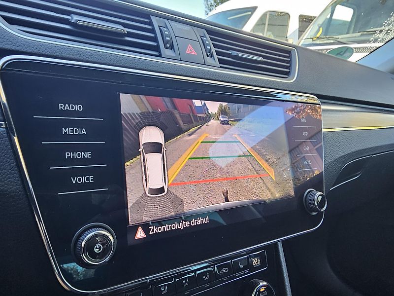 Škoda Superb (2021) 1.5TSI STYLE DSG TAŽNÉ  - fotka 19 z 20