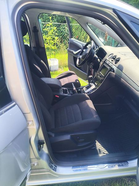 Ford Galaxy (2012) - fotka 11 z 25
