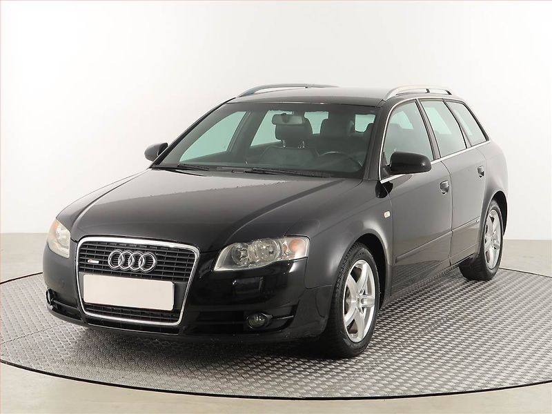 Audi A4 (2005) S-Line 2.0 TDI - fotka 2 z 15