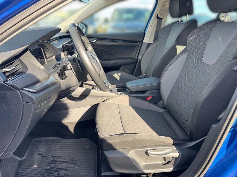 Škoda Octavia (2022) AMBITION 1.5e-TEC 110kW CZ DPH - fotka 7 z 11
