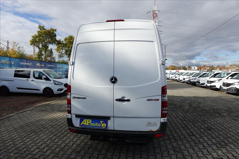 Mercedes-Benz Sprinter 2,2 313 CDI  MAXI 6MÍST KLIMA - fotka 10 z 30