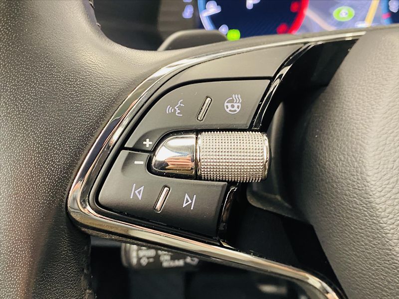 Škoda Superb 2,0 TDI 147kW DSG Style Plus - fotka 22 z 27