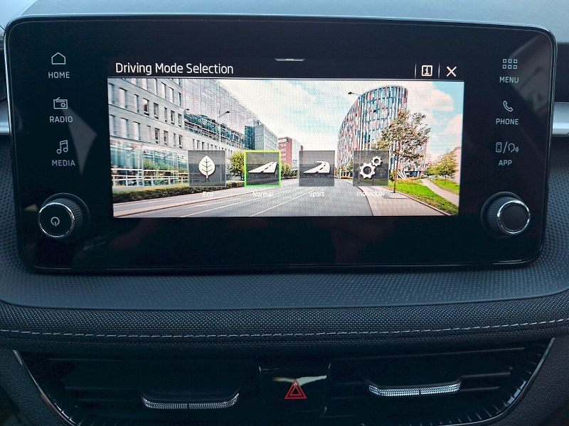 Škoda Fabia (2024) Top Selection DSG 1,0TSi 85kW - fotka 24 z 34