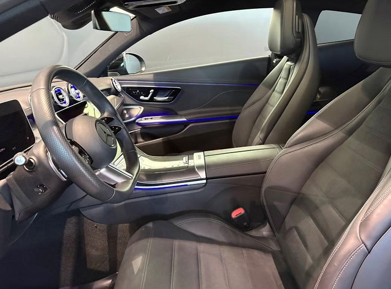 Mercedes-Benz CLE 300 AMG 360k Pano HuD BLIS Taž - fotka 3 z 16