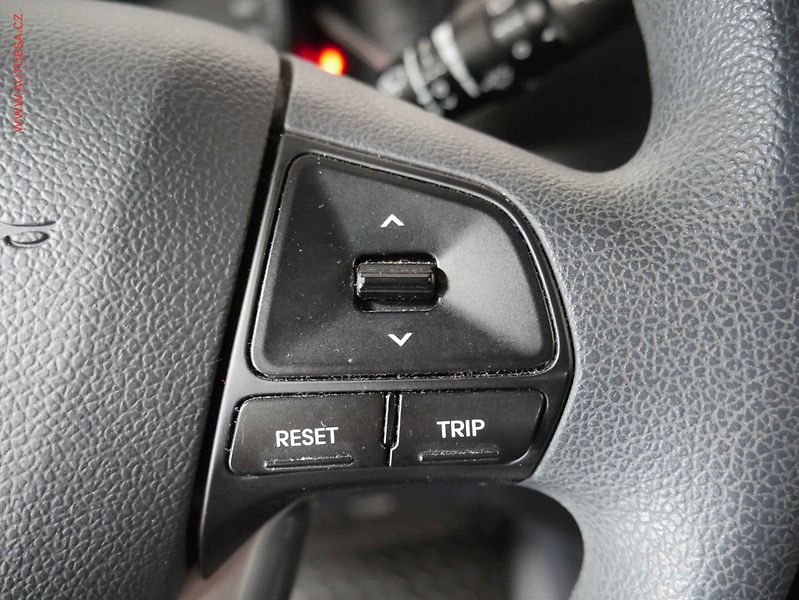 Kia Rio (2013) 1.1 CRDI, 2.maj,ČR, servis - fotka 13 z 16