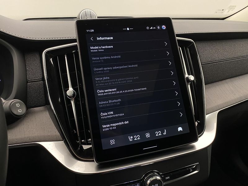 Volvo XC90 (2026) T8 AWD Plug-in BRIGHT ULTRA - fotka 65 z 75