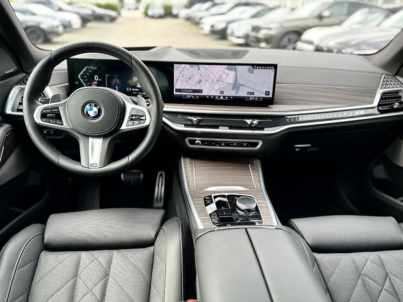 BMW X5 xDrive30d M-Sport DAProf. Inno - fotka 13 z 21