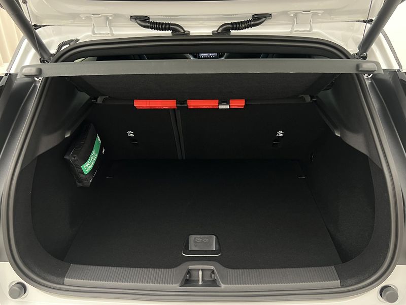 Volvo EX30 (2026) P5 LONG RANGE electric ULTRA - fotka 6 z 45