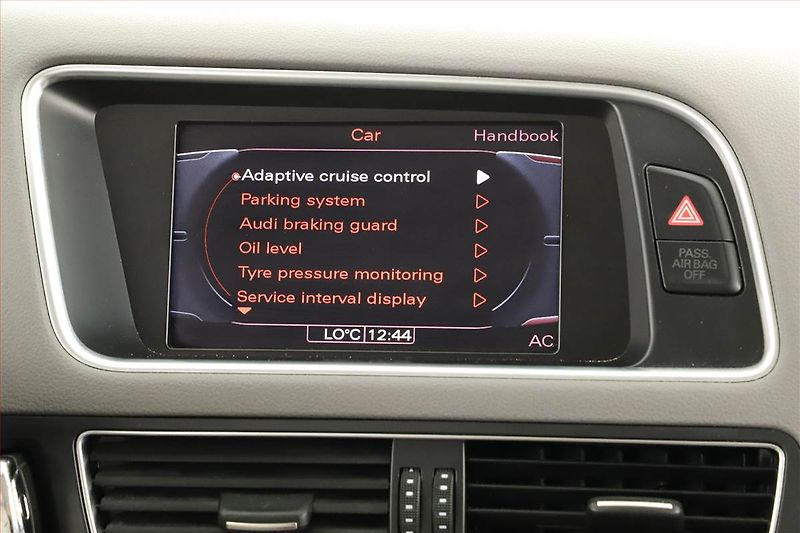 Audi Q5 (2011) 2.0 TDI, 4X4, Automat - fotka 16 z 19