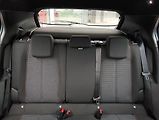 Peugeot 2008 (2026) BUSINESS Hybrid 110 e-DCS6 - náhled 17