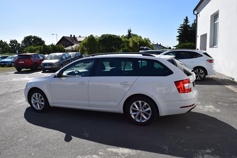 Škoda Octavia (2020) 2.0TDI 110kw AMBITION NAVI APP - fotka 13 z 48