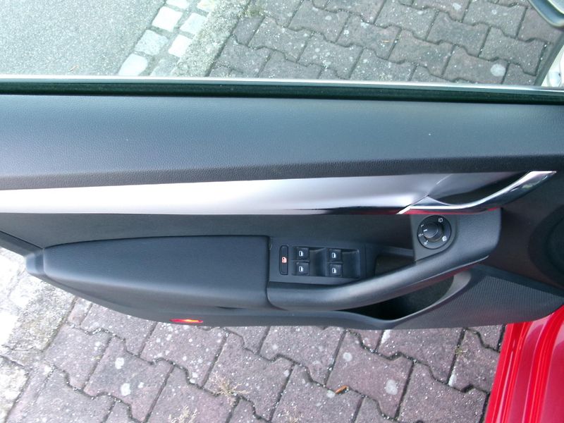 Škoda Octavia 4X4 AUTOKLIMA TAŽNÉ - fotka 28 z 34