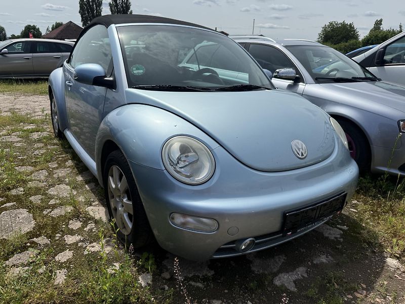 Volkswagen New Beetle (2003) Kabroušek 1.6 75kw - fotka 5 z 15