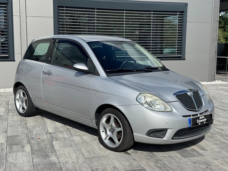 Lancia Y (2008) 1,4i 57 KW Klima - fotka 3 z 28