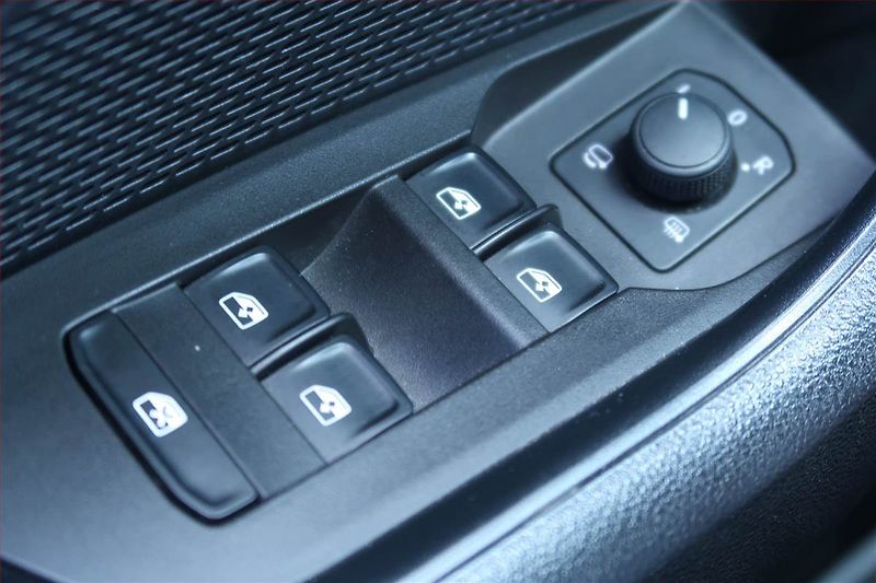 Škoda Octavia (2023) Ambition Plus 2.0 TDI, Automat - fotka 16 z 29