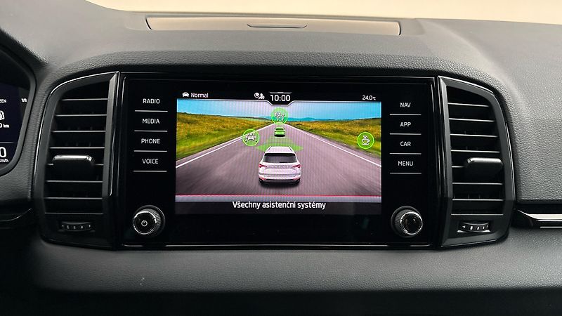 Škoda Karoq 1.5 TSI DSG Sportline - fotka 24 z 27