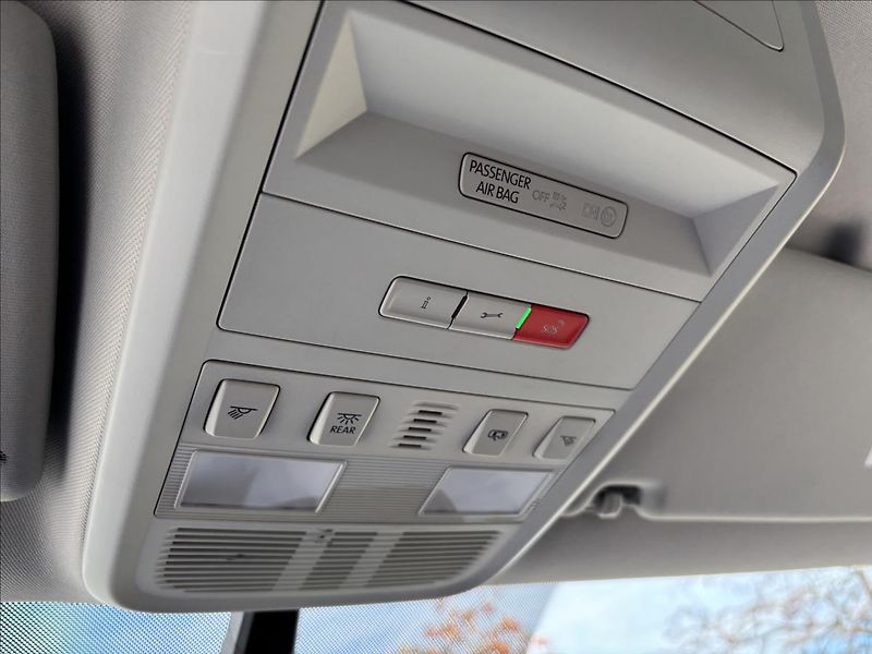 Volkswagen Multivan 2,0 TDI Comfortline 4x4 AUT - fotka 45 z 49