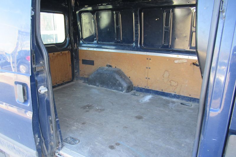 Ford Transit 260S 2.2 TDCi KLIMA NOVÁ STK - fotka 8 z 14