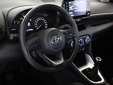 Toyota Yaris (2023) 1.5 VVT-i, ČR,1.maj - náhled 17