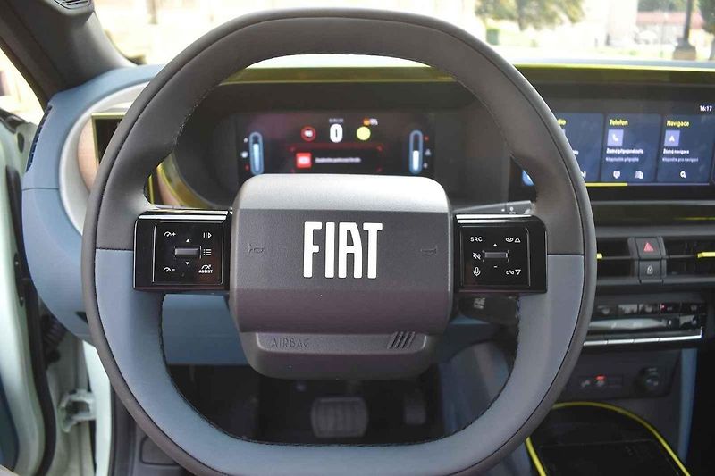 Fiat Grande Panda bude pro dvou až tříčlenné rodiny dobrým společníkem.