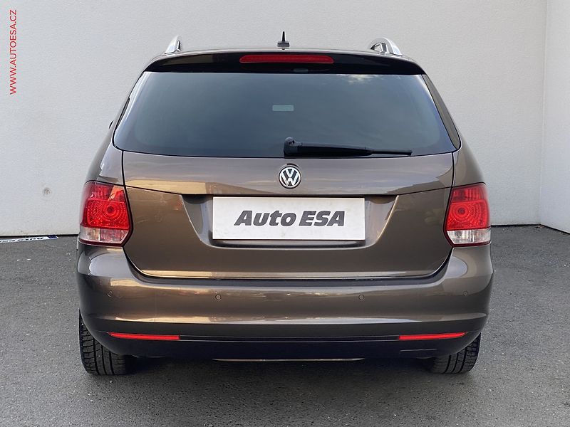 Volkswagen Golf (2012) 1.2 TSi, Match, +ALU - fotka 5 z 16
