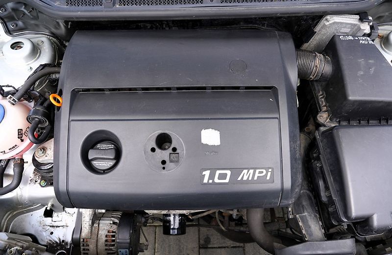 Škoda Fabia 1.0 MPI 50PS/ČR/136.000 km !!! - fotka 9 z 35
