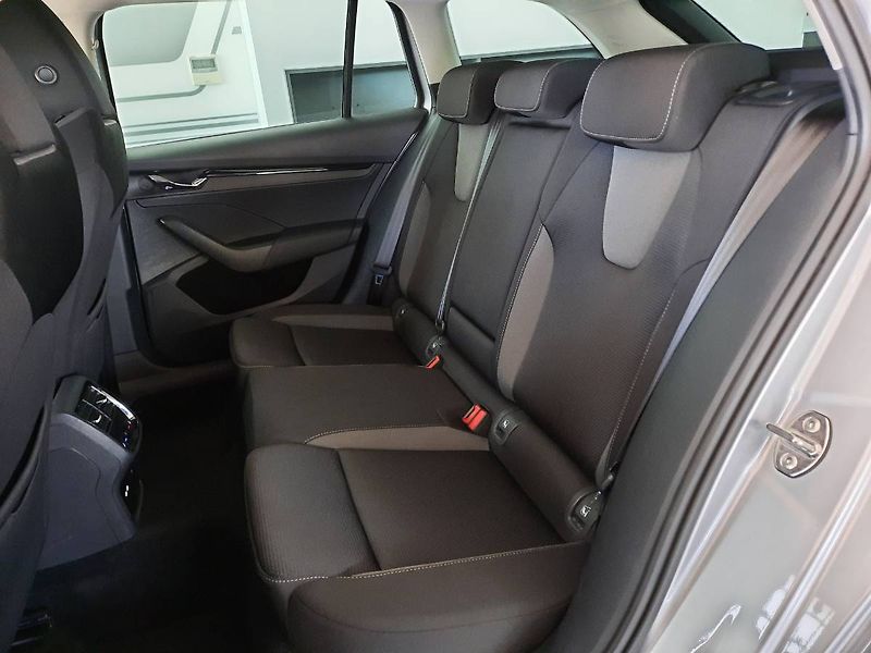 Škoda Octavia (2023) Combi 2.0 TDI (110kW/150k) DSG - fotka 9 z 26
